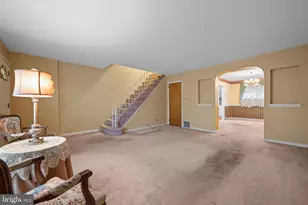 7163 Erdrick St, Philadelphia, PA 19135 - Photo 3