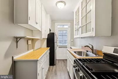 2031 Locust Street #504, Philadelphia, PA 19103 - Photo 3