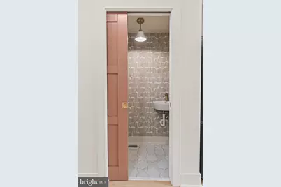 1031 Mercy Street, Philadelphia, PA 19148 - Photo 9