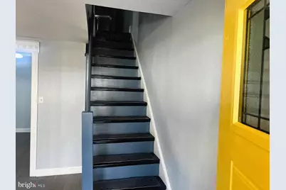 561 E Cheltenham Avenue, Philadelphia, PA 19120 - Photo 13