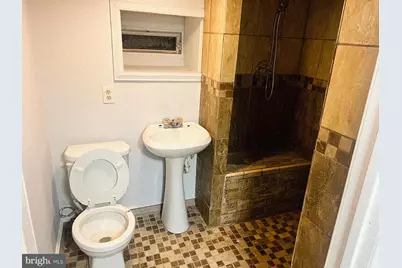 561 E Cheltenham Avenue, Philadelphia, PA 19120 - Photo 11