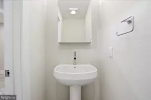 634 N 5th St, Philadelphia, PA 19123 - Photo 15