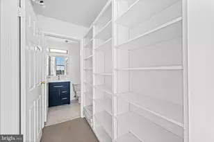 315 New St, Philadelphia, PA 19106 - Photo 17