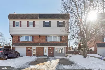 3858 Violet Drive, Philadelphia, PA 19154 - Photo 3