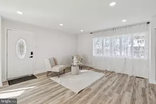 3858 Violet Dr, Philadelphia, PA 19154 - Photo 9