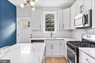 2615 E Letterly St, Philadelphia, PA 19125 - Photo 11