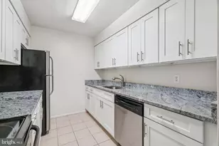 1420 Locust St, Philadelphia, PA 19102 - Photo 7