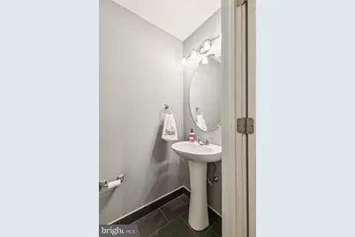 2400 Madison Square, Philadelphia, PA 19146 - Photo 31