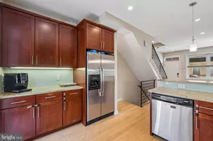 2400 Madison Square, Philadelphia, PA 19146 - Photo 15