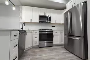 1330 S Carlisle St, Philadelphia, PA 19146 - Photo 3