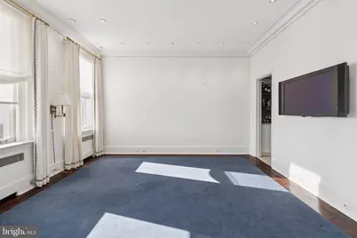 237 S 18th Street #4D, Philadelphia, PA 19103 - Photo 11