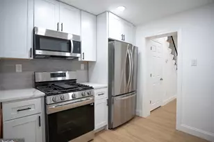 623 Fitzgerald St, Philadelphia, PA 19148 - Photo 7