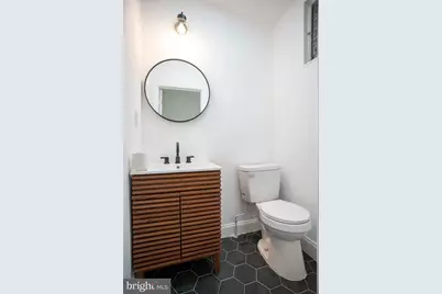 623 Fitzgerald Street, Philadelphia, PA 19148 - Photo 9