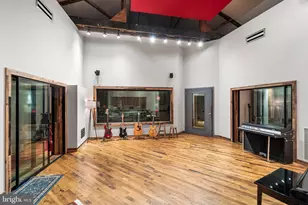 1506 E Wilt St, Philadelphia, PA 19125 - Photo 9