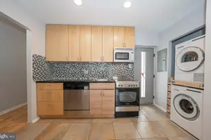 676 N 15th St, Philadelphia, PA 19130 - Photo 25