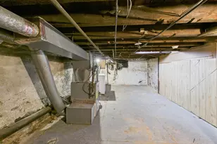 1825 Carlton St, Philadelphia, PA 19103 - Photo 25