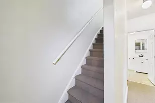 1825 Carlton St, Philadelphia, PA 19103 - Photo 17