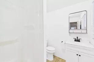 1825 Carlton St, Philadelphia, PA 19103 - Photo 11