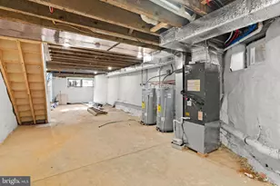 5853 Cedar Ave, Philadelphia, PA 19143 - Photo 27