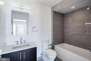 328 Fairmount Ave, Philadelphia, PA 19123 - Photo 9