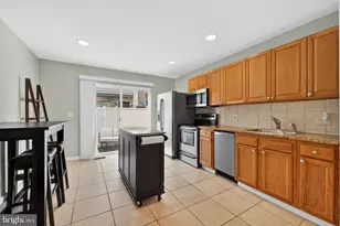 2314 E Cabot St, Philadelphia, PA 19125 - Photo 9