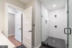 435 N 35th St, Philadelphia, PA 19104 - Photo 25