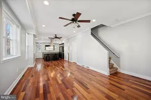 389 Conarroe St, Philadelphia, PA 19128 - Photo 3