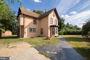 724 E Locust Ave, Philadelphia, PA 19144 - Photo 3