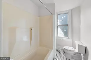 421 E Mechanic St, Philadelphia, PA 19144 - Photo 17