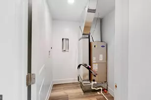 651 N 16th St, Philadelphia, PA 19130 - Photo 11