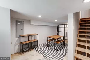 1935 Cambridge St, Philadelphia, PA 19130 - Photo 35