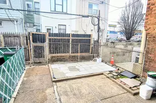 2702 S 18th St, Philadelphia, PA 19145 - Photo 17