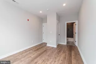 439 N 35th St, Philadelphia, PA 19104 - Photo 7