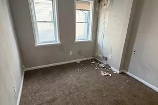 1639 S LeCount St, Philadelphia, PA 19145 - Photo 7