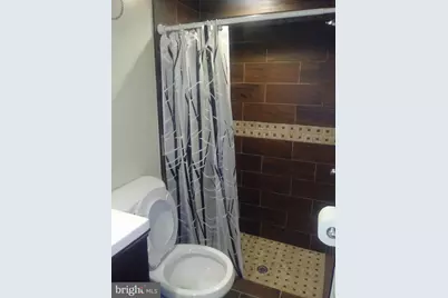 522 W Westmoreland Street, Philadelphia, PA 19140 - Photo 17