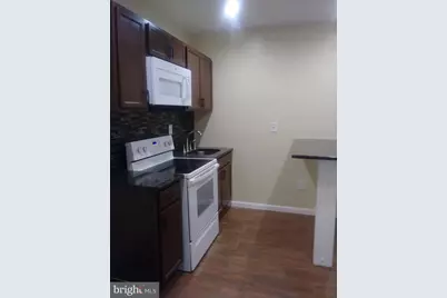 522 W Westmoreland Street, Philadelphia, PA 19140 - Photo 3