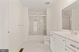 2306 Palermo Dr, Philadelphia, PA 19145 - Photo 29