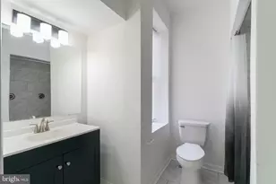 1631 S 22nd St, Philadelphia, PA 19145 - Photo 35