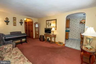 4117 Knorr St, Philadelphia, PA 19135 - Photo 3