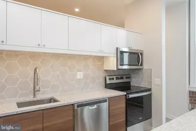 315 New Street #424, Philadelphia, PA 19106 - Photo 9