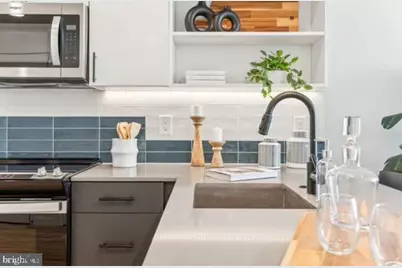 2629 W Girard Avenue #9107, Philadelphia, PA 19130 - Photo 7