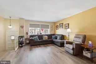 3978 Stevenson Ln, Philadelphia, PA 19114 - Photo 5