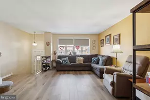 3978 Stevenson Ln, Philadelphia, PA 19114 - Photo 7