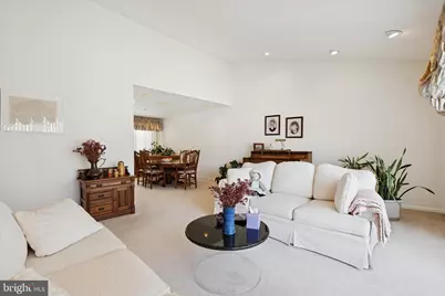 9204 Burbank Road, Philadelphia, PA 19115 - Photo 5