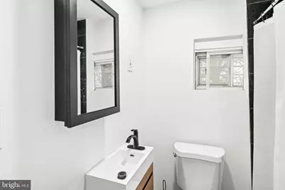 235 W Birch Street, Philadelphia, PA 19133 - Photo 11