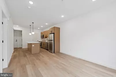 754 S 4th Street #405, Philadelphia, PA 19147 - Photo 3