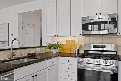 303 Surgeon Generals Court, Philadelphia, PA 19146 - Photo 11