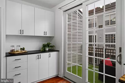 303 Surgeon Generals Court, Philadelphia, PA 19146 - Photo 13