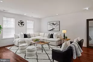 303 Surgeon Generals Ct, Philadelphia, PA 19146 - Photo 3