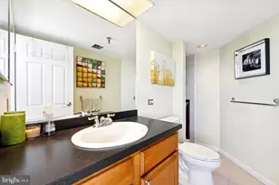 2001 Hamilton St, Philadelphia, PA 19130 - Photo 23